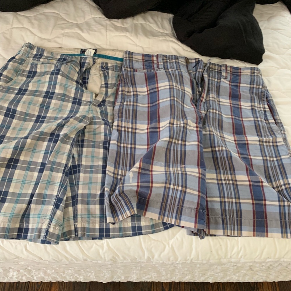 American eagle plaid shorts